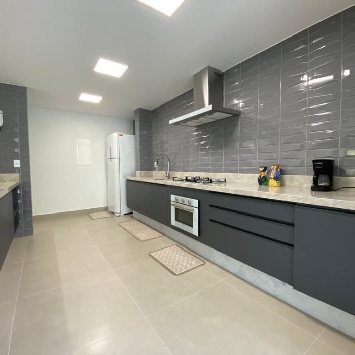 03e39a2c-1e4f-4b03-8a3e-cbc2833e581c (2)